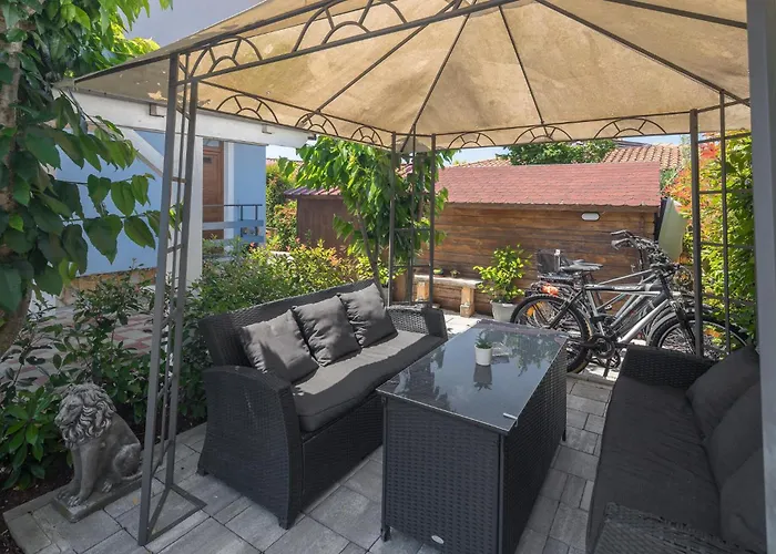 Gorgeous In With Wifi *