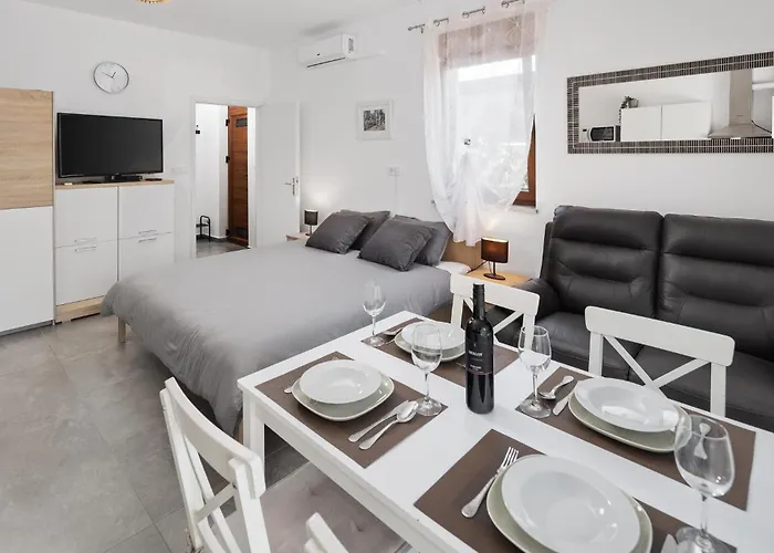 Apartman Gorgeous In With Wifi Porec